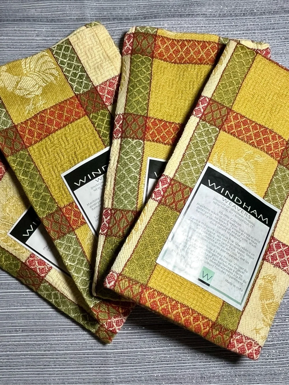 Rooster Chicken Hen Cloth Napkins Set 4 Farmhouse Cottage Country 17” NEW